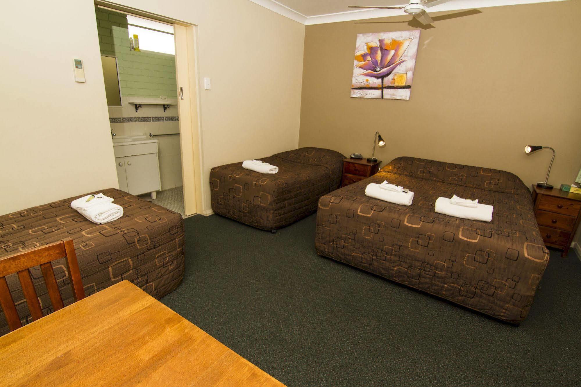 Green Gables Motel Dubbo Exterior photo