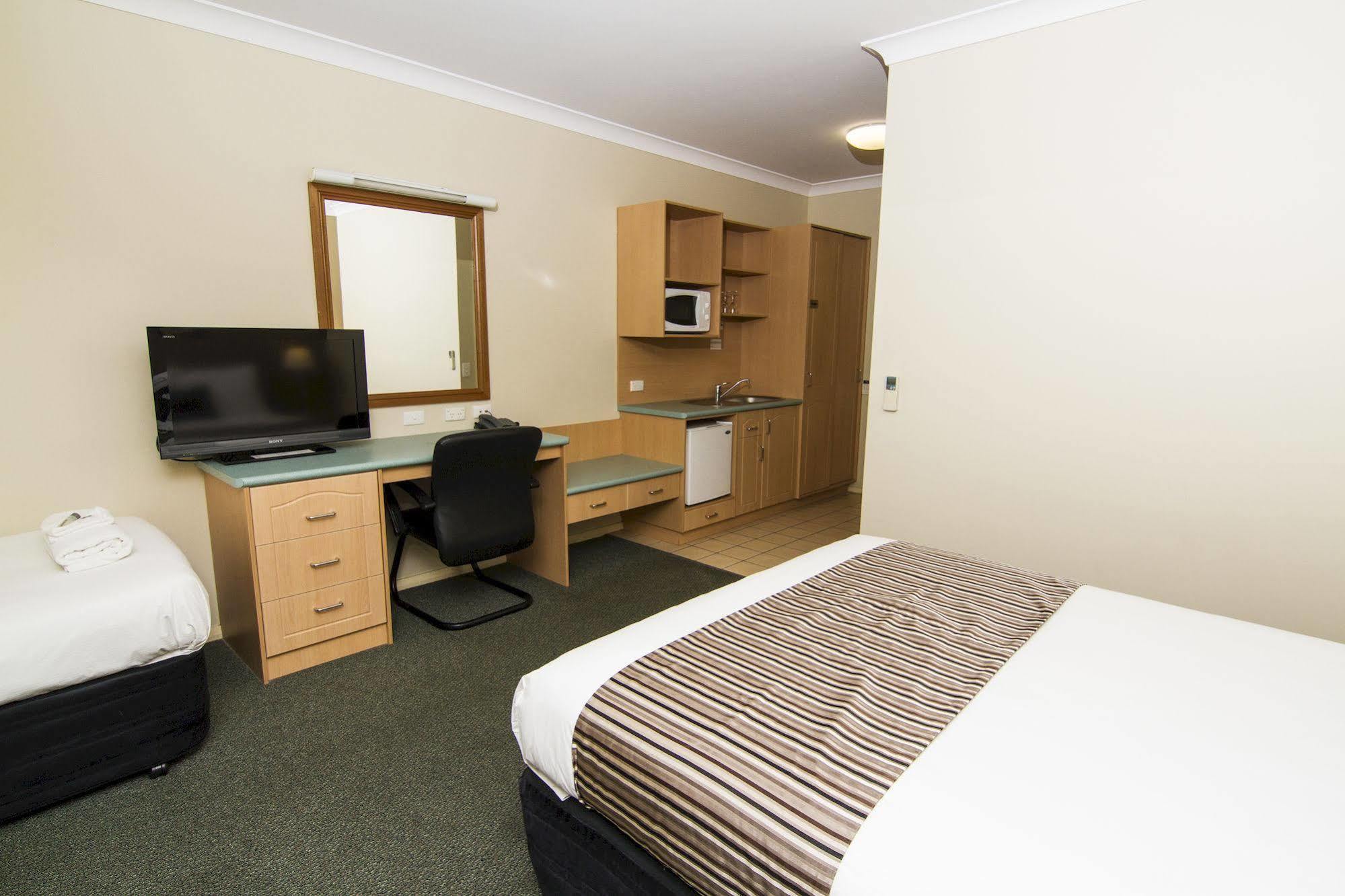 Green Gables Motel Dubbo Exterior photo